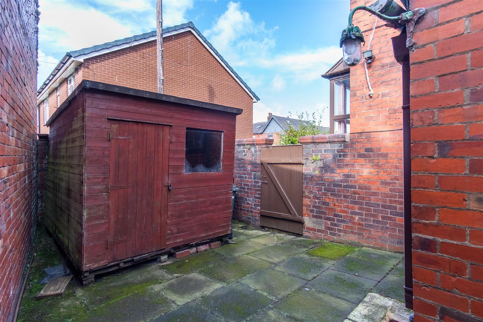 Lyons Lane, Chorley